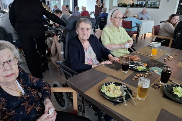 nieuwjaarsetentje met de familie '25